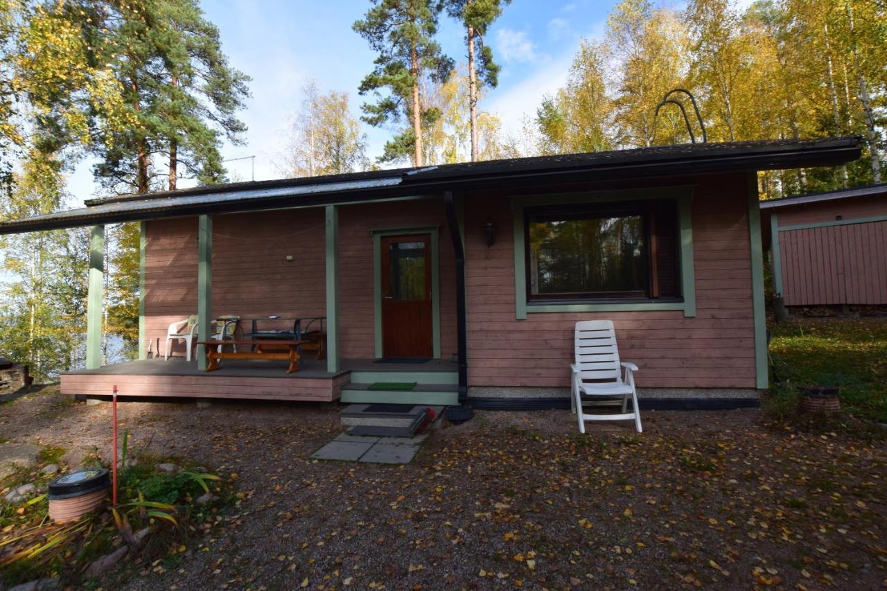 Pyhtaeaen Vuokramoekit Villa Tuuski Exterior photo