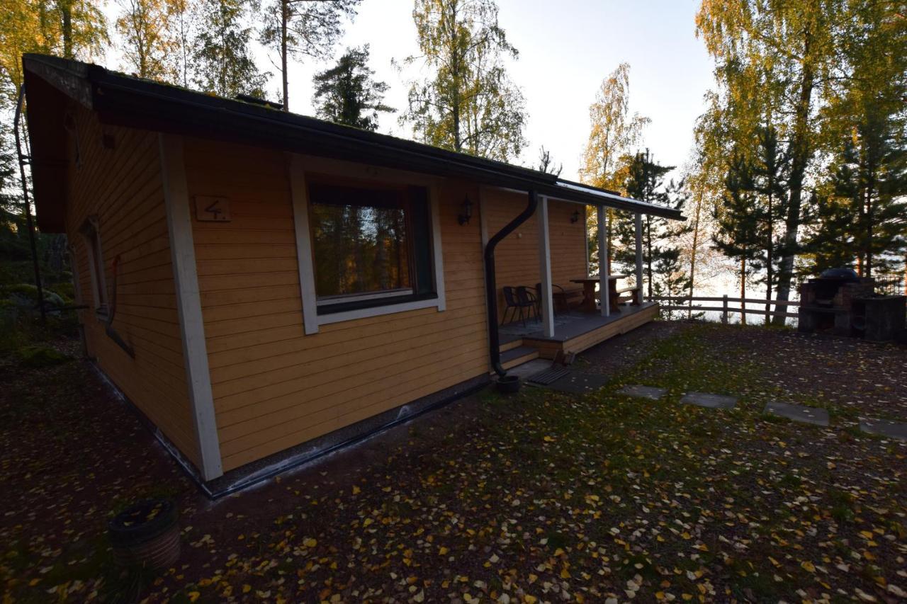 Pyhtaeaen Vuokramoekit Villa Tuuski Exterior photo